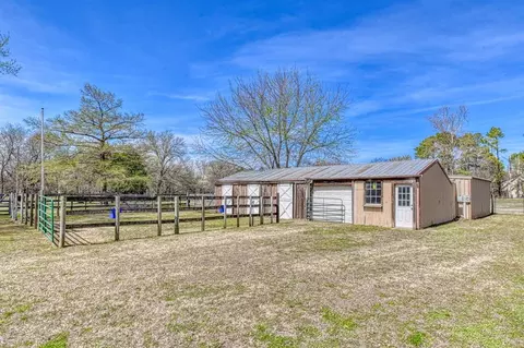 Exterior - 1609 E Post Oak Rd, Norman, OK 73072 photo 10 of 11