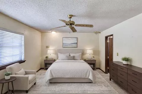Bedroom - 1609 E Post Oak Rd, Norman, OK 73072 photo 1 of 4