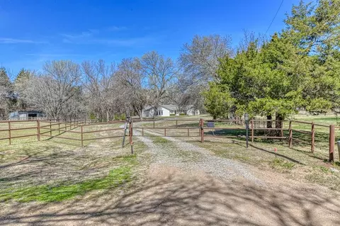 Other - 1609 E Post Oak Rd, Norman, OK 73072 photo 1 of 14