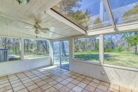 Exterior - 1609 E Post Oak Rd, Norman, OK 73072 photo 7 of 11
