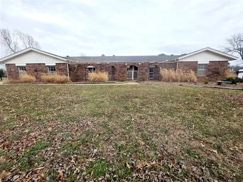 27 Willowbrook, Shawnee, OK 74804