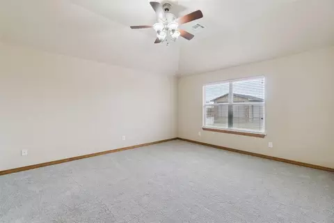 Bedroom - 6905 Rolling Mdws, Tuttle, OK 73089 photo 3 of 8