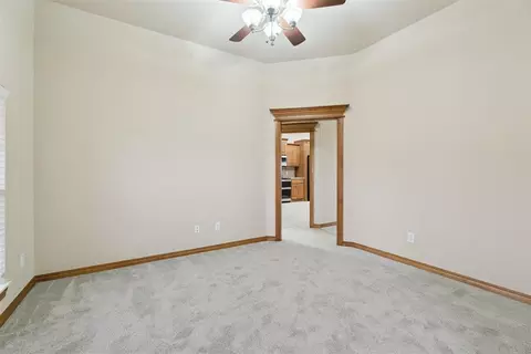 Living - 6905 Rolling Mdws, Tuttle, OK 73089 photo 1 of 7