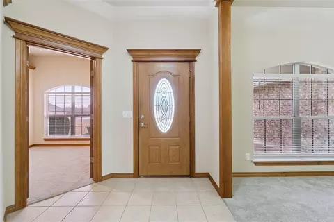 Entry Way - 6905 Rolling Mdws, Tuttle, OK 73089 photo 1 of 3