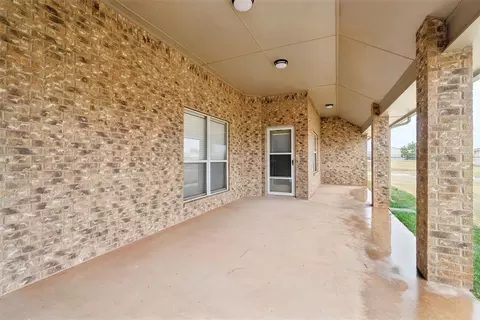 Exterior - 6905 Rolling Mdws, Tuttle, OK 73089 photo 6 of 6