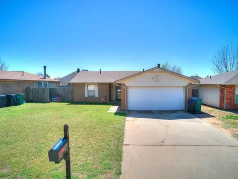 12412 SW 6th St, Yukon, OK 73099