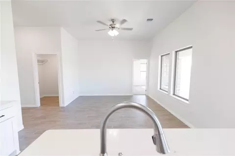 12328 SW 32nd St, Yukon, OK 73099