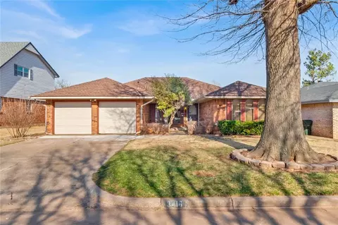 3416 Oak Grove Dr, Midwest City, OK 73110