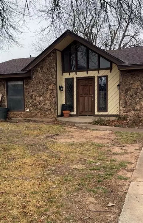 8905 N Davis Ave, Oklahoma City, OK 73132