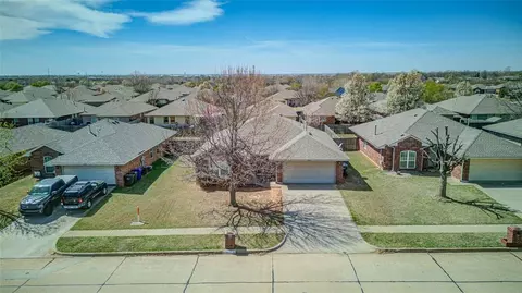 2608 Queenston Ave, Norman, OK 73071