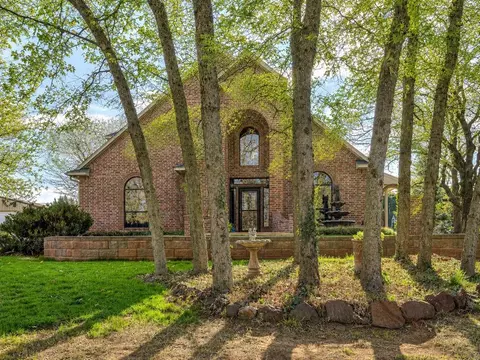 4104 Prairie Falcon Pt, Edmond, OK 73034
