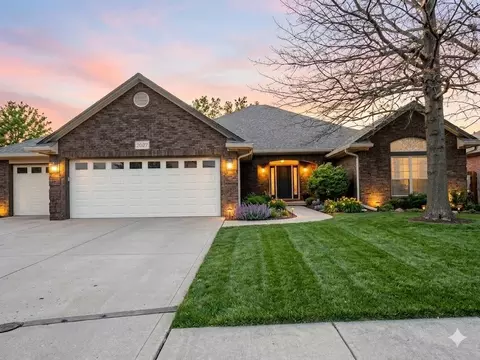 6705 Green Meadow Ln, Oklahoma City, OK 73132