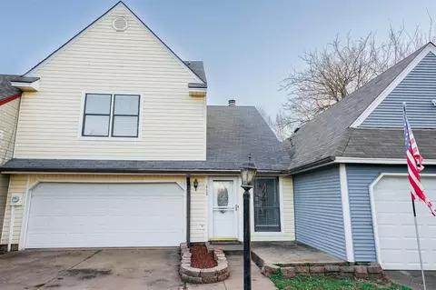412 Abilene Ave, Edmond, OK 73003