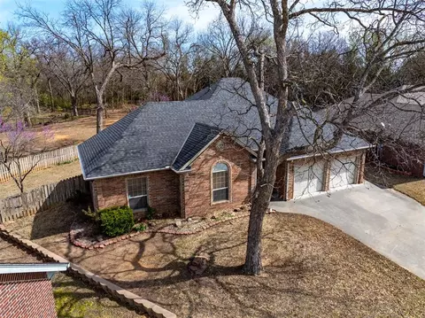 1717 Bridlewood Ct, Shawnee, OK 74804