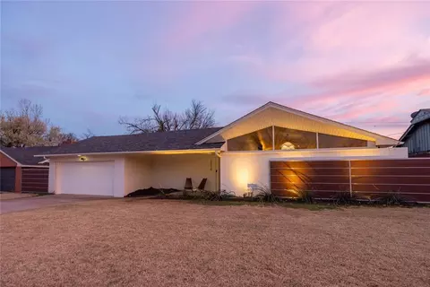2216 NW 56th Ter, Oklahoma City, OK 73112
