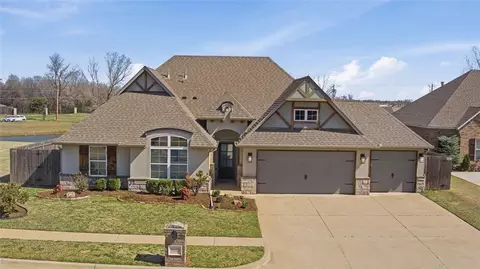 3020 Brookstone Pass Dr, Yukon, OK 73099