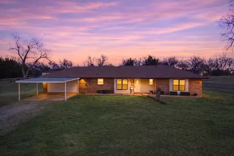 895 Quail Creek Dr, Blanchard, OK 73010