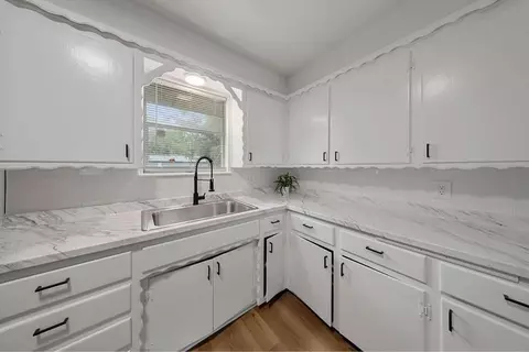 Kitchen - 841 NW 8th St, Moore, OK 73160 photo 2 of 2