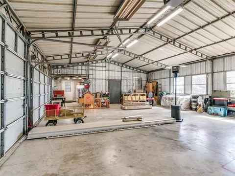 106 Englebretson Ln, Tuttle, OK 73089