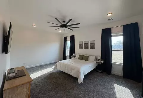 Bedroom - 2045 E Rock Creek Rd, Tuttle, OK 73089 photo 3 of 6