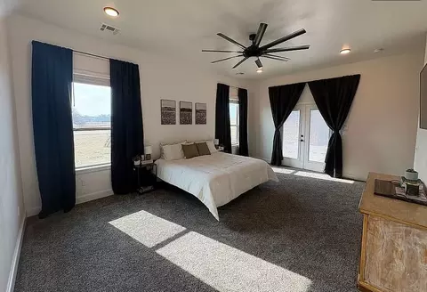 Bedroom - 2045 E Rock Creek Rd, Tuttle, OK 73089 photo 2 of 6