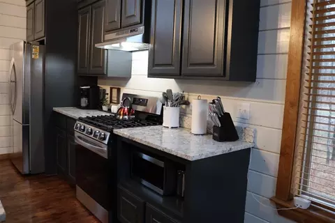 Kitchen - 135 Black Jack Trl, Broken Bow, OK 74728 photo 1 of 4