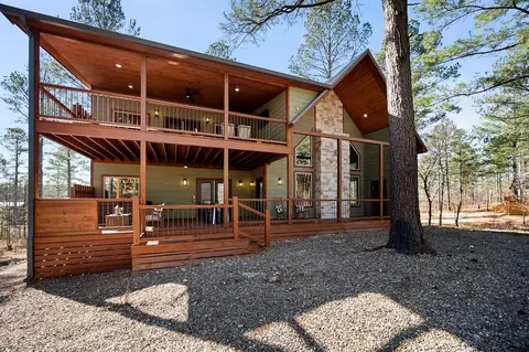 Exterior - 135 Black Jack Trl, Broken Bow, OK 74728 photo 2 of 7