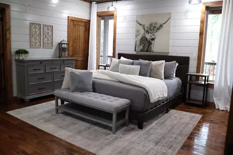 Bedroom - 135 Black Jack Trl, Broken Bow, OK 74728 photo 2 of 2