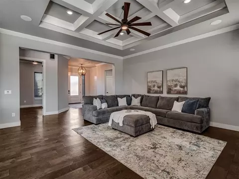 11500 SW 58th St, Mustang, OK 73064