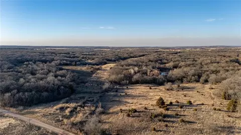 0000 Camelback Rd, Elmore City, OK 73433