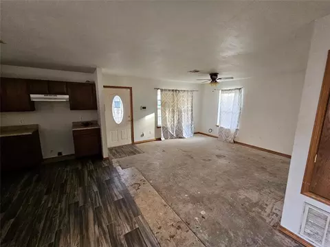 416 E Washington St, Tecumseh, OK 74873 photo 8