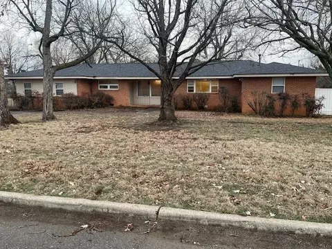 2012 Park Dr, Duncan, OK 73533