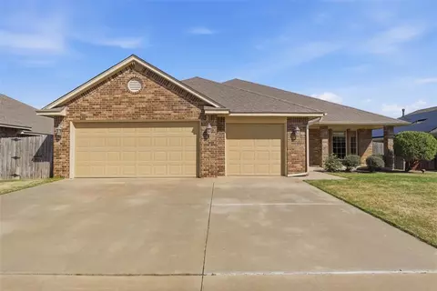 11221 NW 104th St, Yukon, OK 73099