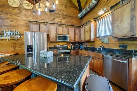Kitchen - 592 W Eagle Mountain Trl, Broken Bow, OK 74728 photo 1 of 1