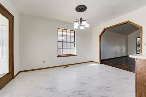 1908 Raquel Rd, Edmond, OK 73003 photo 8