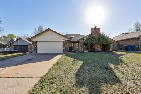 1908 Raquel Rd, Edmond, OK 73003