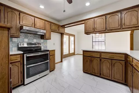1908 Raquel Rd, Edmond, OK 73003 photo 13