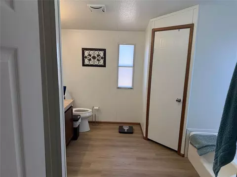 Bath - 425 Norma Rd, Hydro, OK 73048 photo 1 of 5