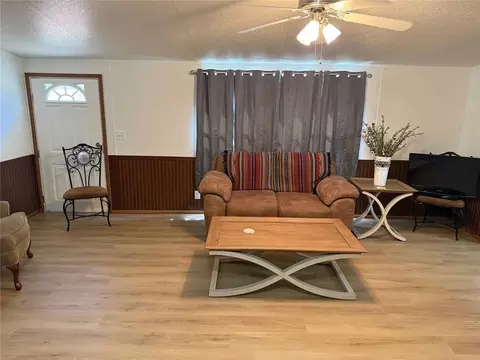 Living - 425 Norma Rd, Hydro, OK 73048 photo 1 of 1