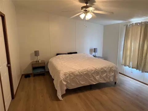 Bedroom - 425 Norma Rd, Hydro, OK 73048 photo 2 of 5