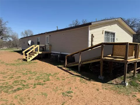 Other - 425 Norma Rd, Hydro, OK 73048 photo 2 of 11