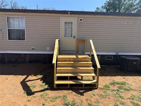 Exterior - 425 Norma Rd, Hydro, OK 73048 photo 1 of 2