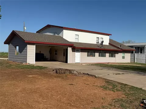 134 Wood St, Fort Cobb, OK 73038