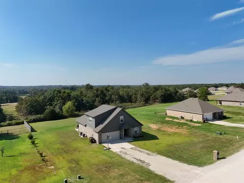 29273 Spur Cir, Shawnee, OK 74801