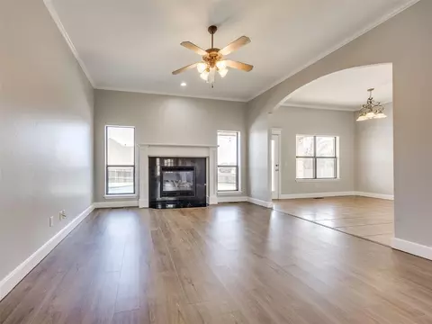 Living - 16100 Ledge Ln, Edmond, OK 73013 photo 2 of 8