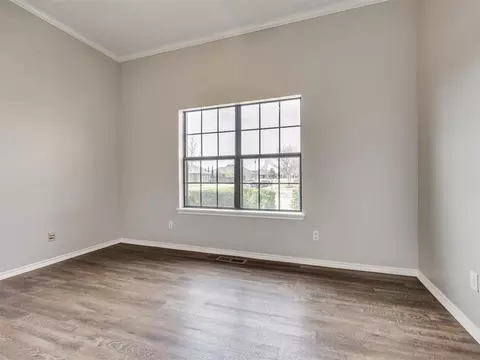 Living - 16100 Ledge Ln, Edmond, OK 73013 photo 1 of 8