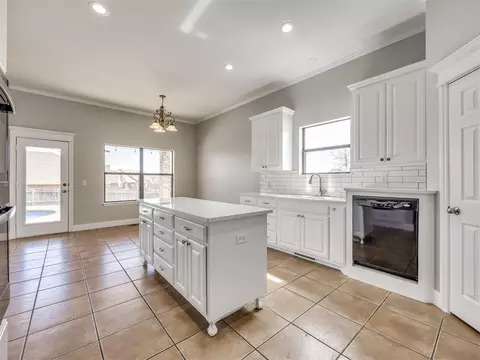 Kitchen - 16100 Ledge Ln, Edmond, OK 73013 photo 3 of 4