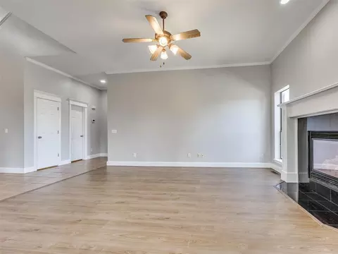 Living - 16100 Ledge Ln, Edmond, OK 73013 photo 3 of 8