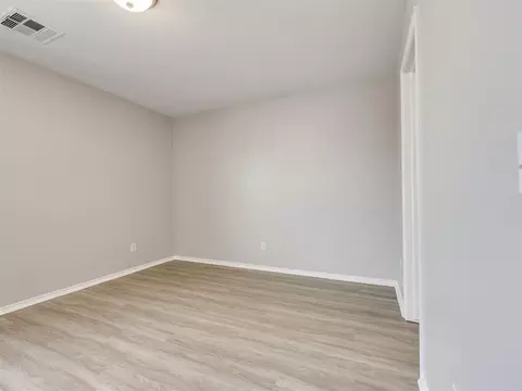Bedroom - 16100 Ledge Ln, Edmond, OK 73013 photo 3 of 6
