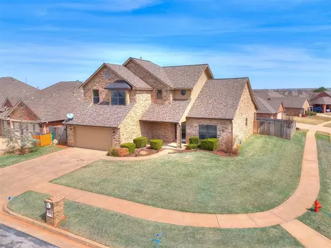 16100 Ledge Ln, Edmond, OK 73013